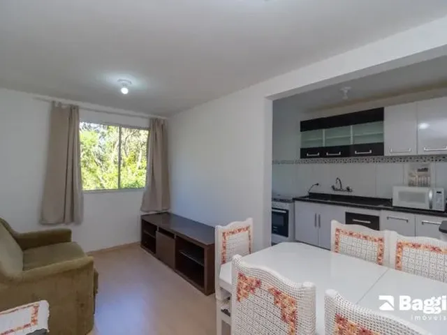 Imagem 13: Apartamento de 2 Quartos para Alugar no Bairro Campo Comprido