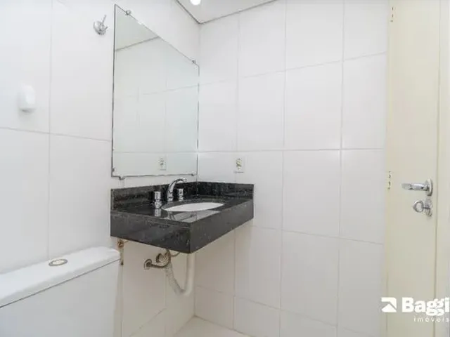Imagem 7: Apartamento de 2 Quartos para Alugar no Bairro Campo Comprido