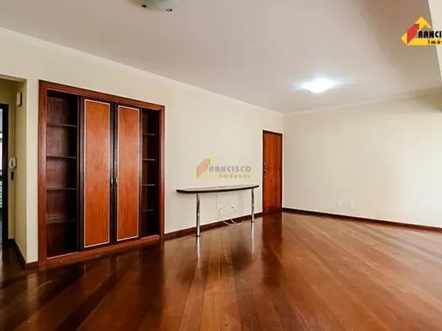 Imagem 1: Apartamento para Aluguel, 4 Quartos, 1 Suíte, 2 Vagas, Centro - Divinópolis/Mg
