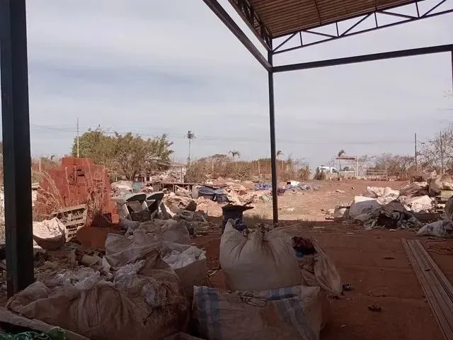 Imagem 2: Excelente Chácara Vazada na Margens da Df 430