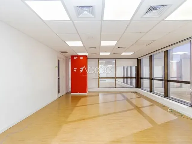 Imagem 12: Sala Comercial no Centro de Curitiba, para Você Que Deseja Praticidade