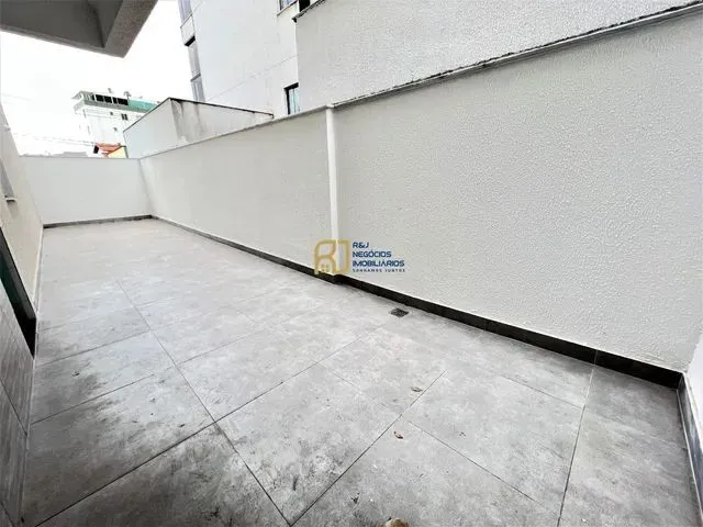 Imagem 9: Área Privativa À Venda - 3 Quartos Sendo 1 Suíte com Varanda - Sala com Varanda - 2