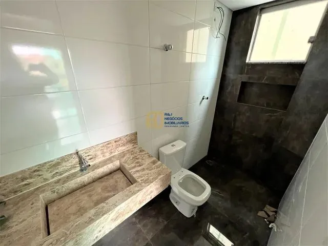 Imagem 16: Área Privativa À Venda - 3 Quartos Sendo 1 Suíte com Varanda - Sala com Varanda - 2