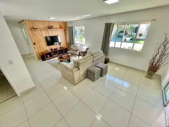 Imagem 2: Casa Duplex em Condominio com 3 Suite, Otima Localização Proximo a Av. Maestro Lisboa