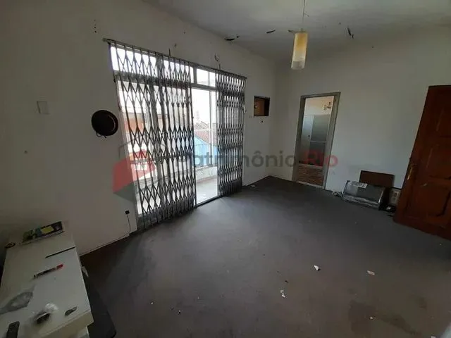 Imagem 9: Boa Casa Duplex, Penha, com 3 Quartos Sendo 2 Suítes, Varandão, 3 Vagas, Piscina