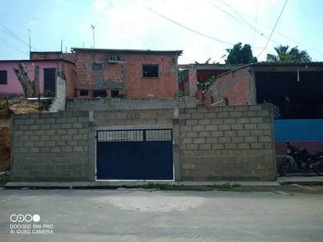 Imagem: Vendo Casa/No Grande Vitória/Gilberto Mestrinho/Atrás