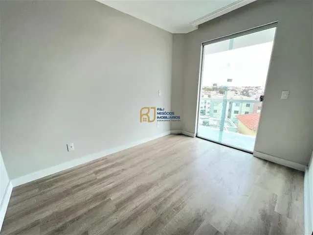 Imagem 4: Apartamento À Venda - 3 Quartos Sendo 1 Suíte com Varanda - Sala com Varanda - 1 Vaga