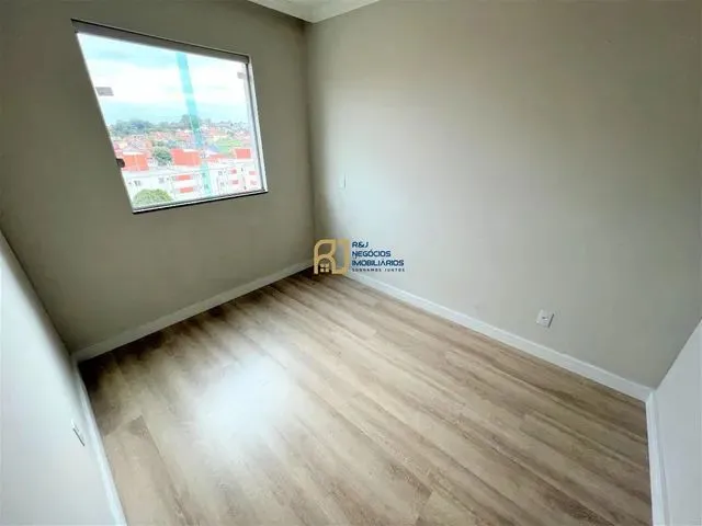 Imagem 11: Apartamento À Venda - 3 Quartos Sendo 1 Suíte com Varanda - Sala com Varanda - 1 Vaga