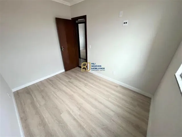 Imagem 6: Apartamento À Venda - 3 Quartos Sendo 1 Suíte com Varanda - Sala com Varanda - 1 Vaga