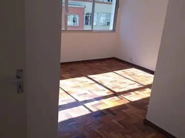 Imagem 2: Alugo Apto 3 Quartos com Garagem no Centro