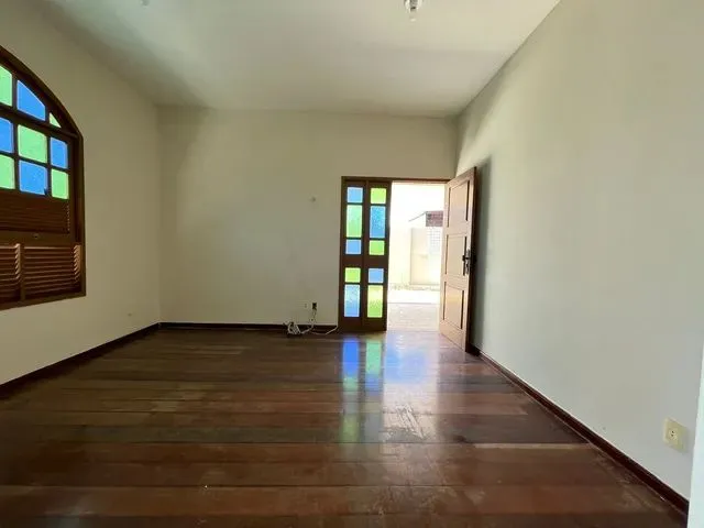 Imagem 2: Casa para Aluguel Tem 415 Metros Quadrados com 3 Quartos em Lagoa Nova - Natal - Rn