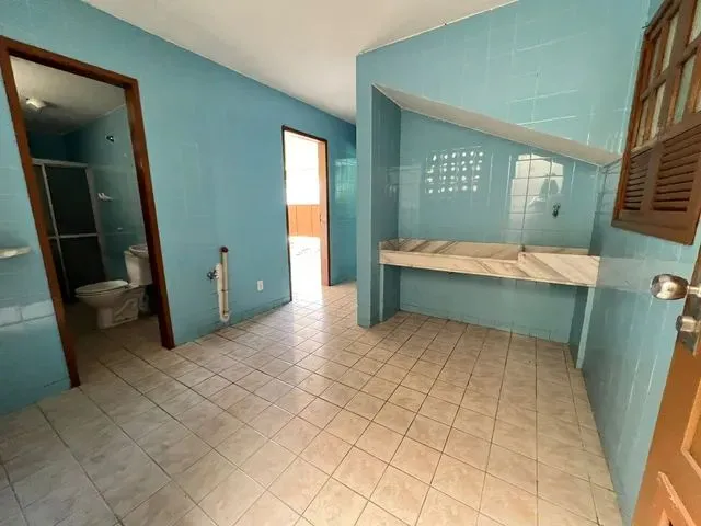 Imagem 12: Casa para Aluguel Tem 415 Metros Quadrados com 3 Quartos em Lagoa Nova - Natal - Rn