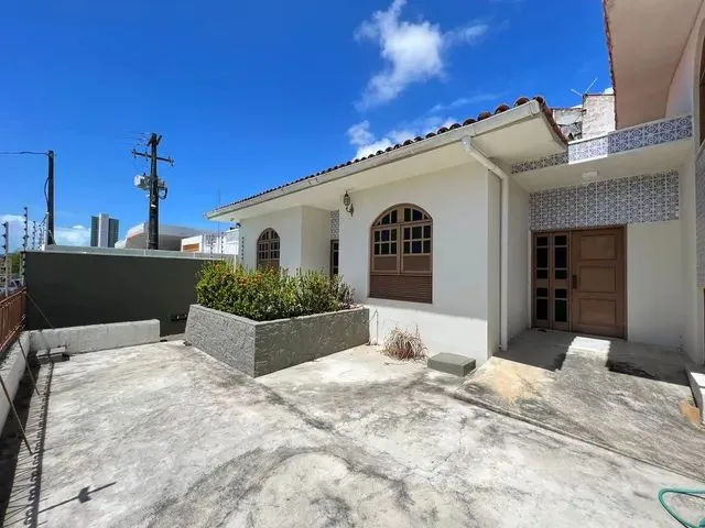 Imagem 14: Casa para Aluguel Tem 415 Metros Quadrados com 3 Quartos em Lagoa Nova - Natal - Rn