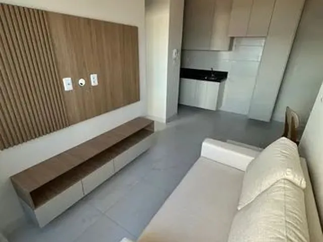 Imagem: O apartamento possui 2 Dormitórios, 1 Suíte, 2 Banheiros,