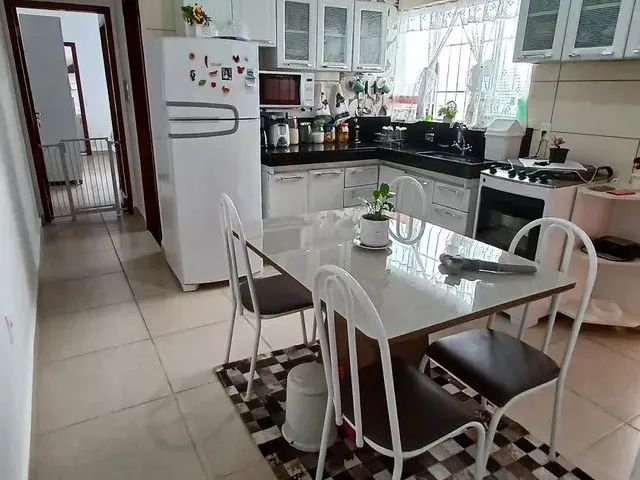 Imagem 4: Casa com Piscina no Início do Bairro Belo Horizonte