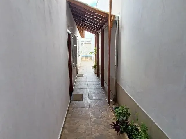 Imagem 16: Casa com Piscina no Início do Bairro Belo Horizonte