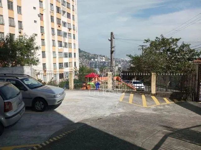 Imagem: Apartamento com 2 Dormitórios À Venda