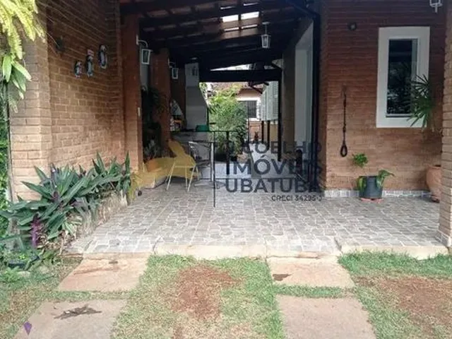 Imagem: Casa 5 Dormitórios a Venda em Itaguá