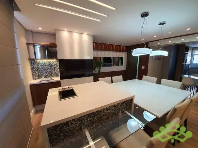 Imagem: O apartamento possui 3 Dormitórios, 1 Suíte, 3 Banheiros,