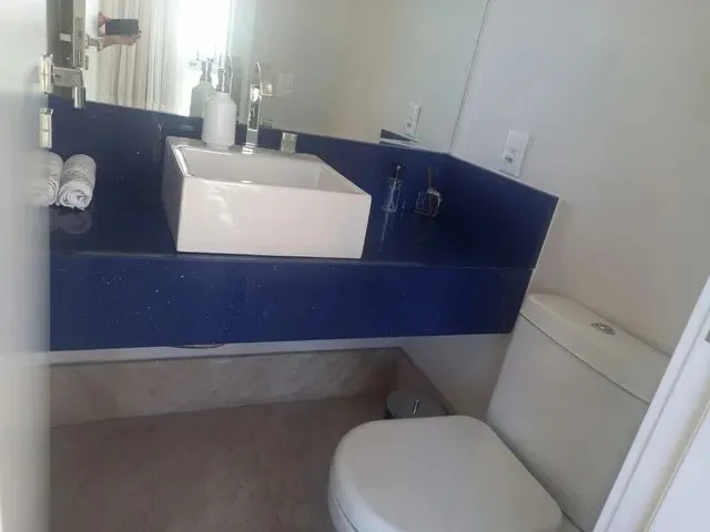 Imagem 3: Apartamento Mobiliado de 2 Quartos na Praia do Canto - Vitória - Es