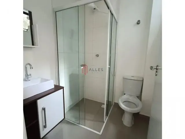 Imagem 1: Aluga-Se Anual Apartamento no Centro de Camboriú/Sc