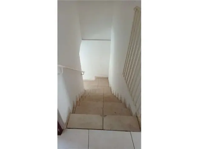 Imagem 11: Casa com Três Quartos e Cobertura!!!