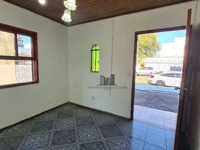 Imagem 6: Ótima Casa Semimobiliada com 03 Dormitórios, Suíte, Garagem Fechada para 2 Carros, No