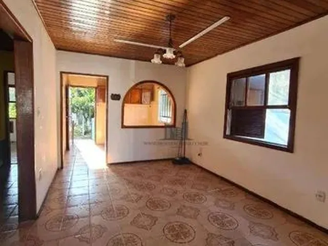 Imagem 13: Ótima Casa Semimobiliada com 03 Dormitórios, Suíte, Garagem Fechada para 2 Carros, No