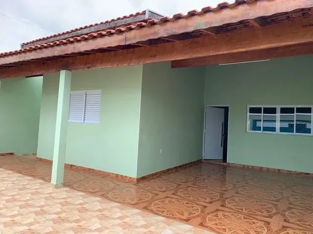 Imagem: Vende Se Casa com 3 Dormitórios em Santinho