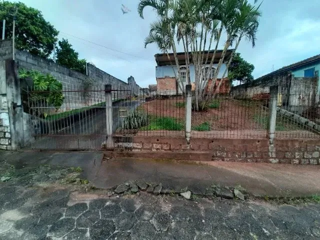 Imagem: O terreno possui 324m² de Área e está localizado em Bom