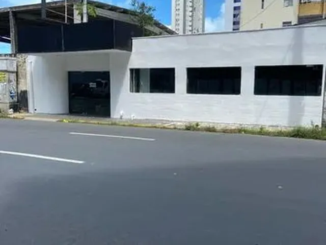 Imagem: Casa Comercial de Esquina em Piedade