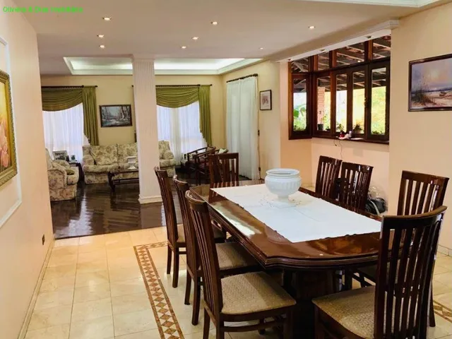 Imagem 5: Ótima Casa em Condomínio Fechado, Conservação Impecável, Bem Localizada, Distante