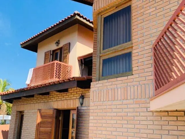 Imagem 6: Ótima Casa em Condomínio Fechado, Conservação Impecável, Bem Localizada, Distante
