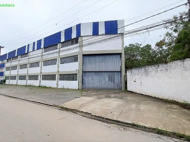 Imagem: Galpão em Ótimo Estado Geral, com Boa
