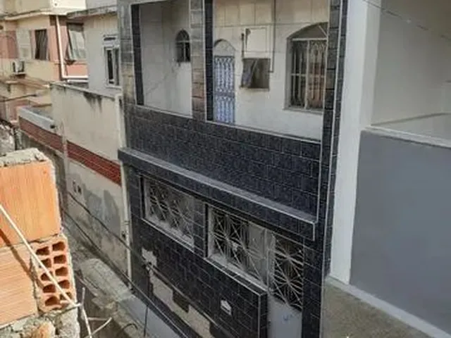 Imagem: Vende Triplex 230.000