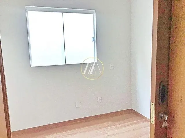 Imagem 3: Casa com 3 Dormitórios Sendo Uma Suíte, Churrasqueira - Londrina/Pr