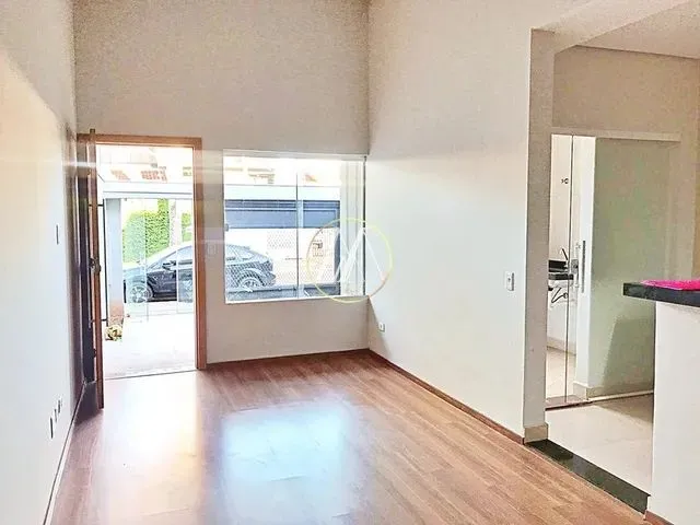 Imagem 5: Casa com 3 Dormitórios Sendo Uma Suíte, Churrasqueira - Londrina/Pr
