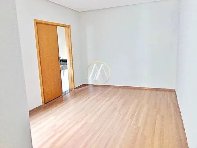 Imagem 7: Casa com 3 Dormitórios Sendo Uma Suíte, Churrasqueira - Londrina/Pr