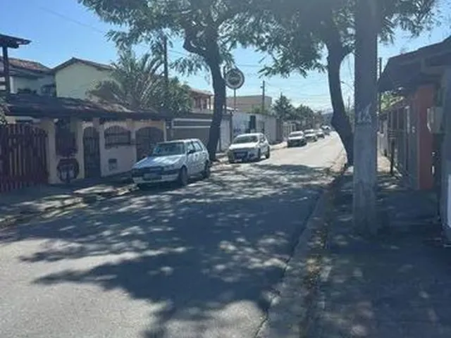 Imagem: Casa com 3 Dormitórios À Venda, 180 M²