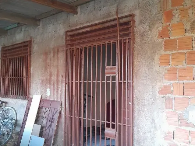 Imagem: Vende_Se Esta Casa Ou Troca por Uma Chácara