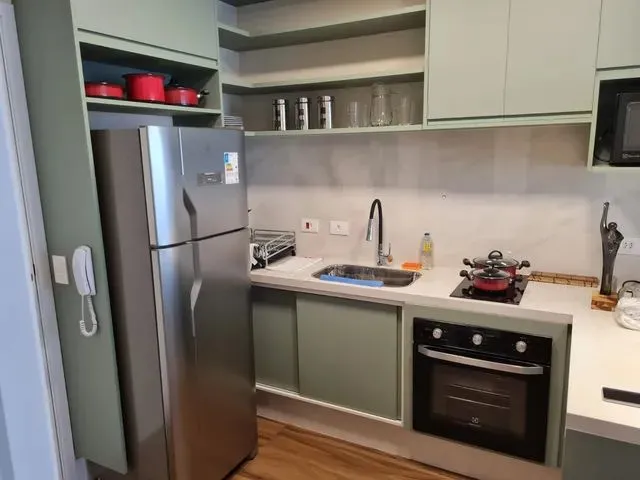 Imagem: O apartamento possui 2 Dormitórios, 1 Banheiro, 1 Vaga na
