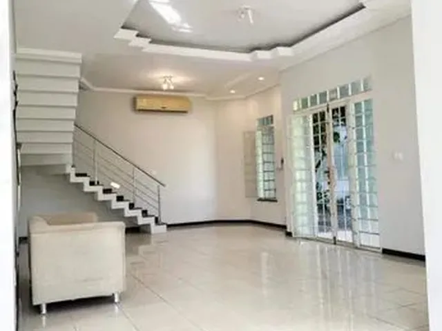 Imagem: Alugo / Casa no Jardim Petropolis com Linda