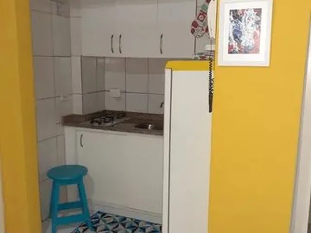 Imagem: Alugo Kit Net no Centro de Curitiba Sem