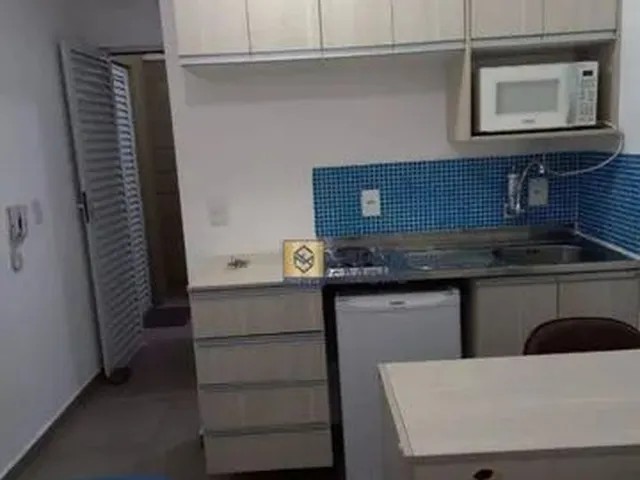 Imagem: A kitnet possui 1 Dormitório, 1 Banheiro, 1 Vaga na