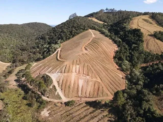 Imagem: Propriedade Fértil na Encantadora Paisagem