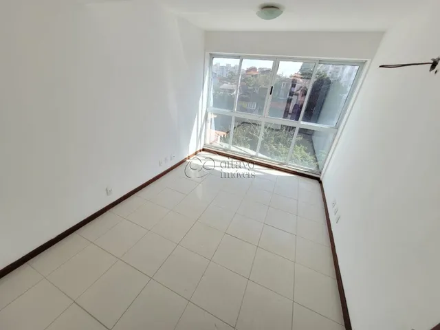 Imagem 3: Apartamento com 3 Dormitórios para Alugar, 105 M² por R$2.000,00/Mês - Glória