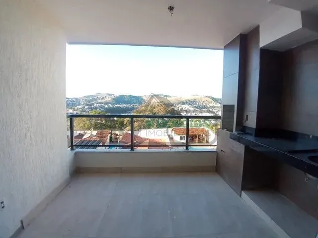 Imagem 9: )(- Bairro Granbery - Excelente Apartamento de Alto Padrão com 3 Quartos e Varanda
