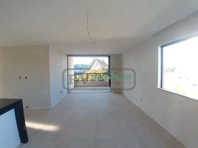 Imagem 16: )(- Bairro Granbery - Excelente Apartamento de Alto Padrão com 3 Quartos e Varanda