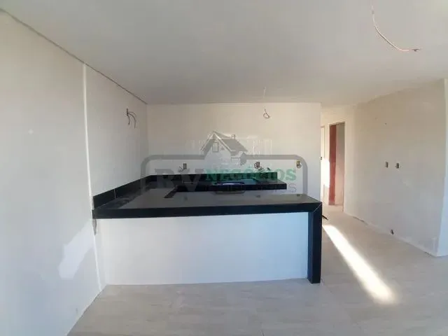 Imagem 7: )(- Bairro Granbery - Excelente Apartamento de Alto Padrão com 3 Quartos e Varanda