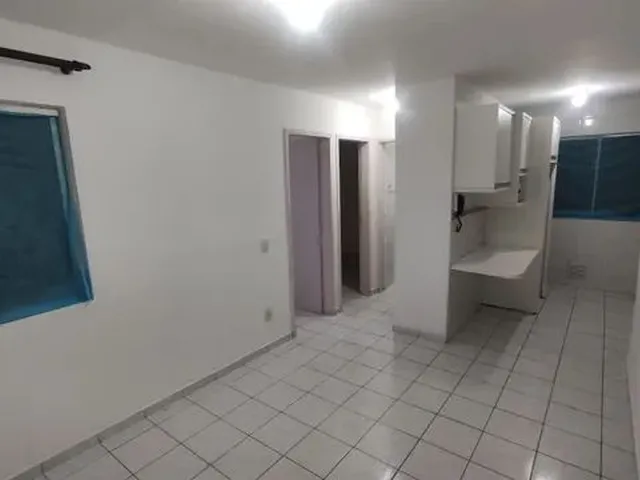 Imagem 3: Aluguel de Apartamento com 2 Dormitórios e Vaga de Garagem